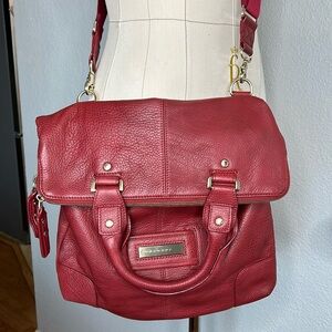 Piquadro pebbled leather adjustable fold over leather bag